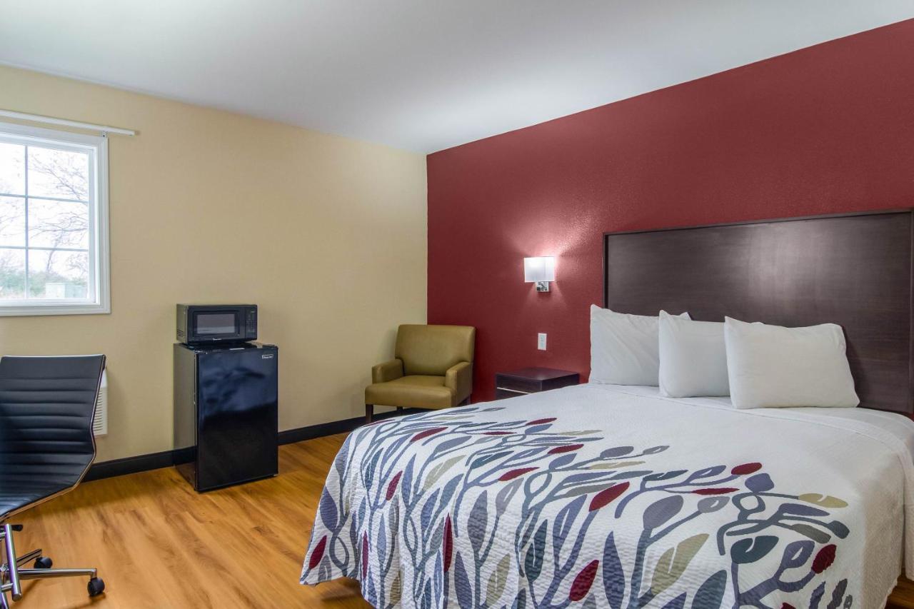 Red Roof Inn Перрисберг Экстерьер фото